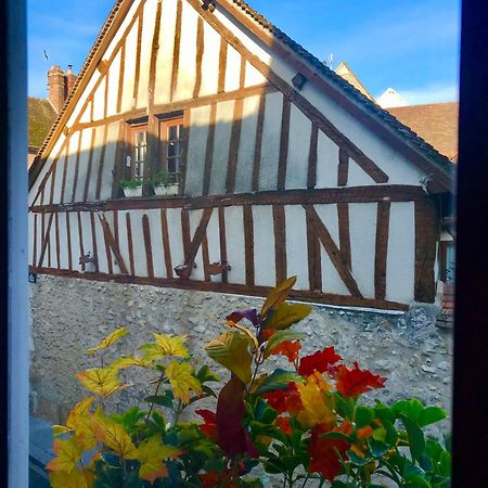 L'Elegance Au Coeur Du Medieval Apartamento Provins Exterior foto